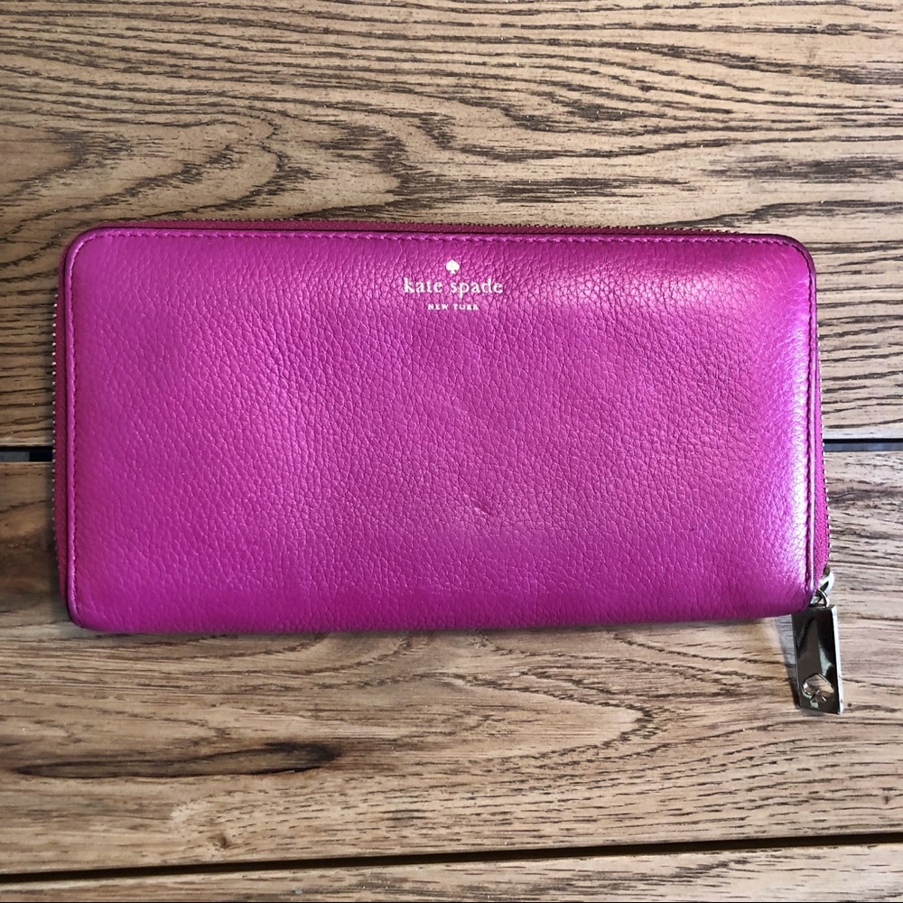 Kate Spade zippered wallet pink